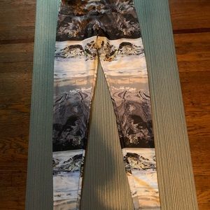 Onzie Full-length Leggings  - S/M